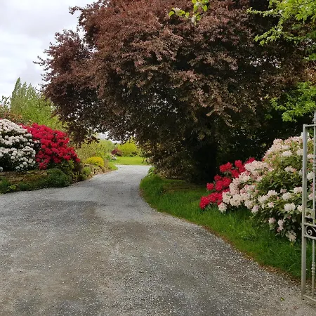 Gite De La Filuziere - Meuble Touristique Classe 4 Etoiles - Entre Granville Et Avranches *
