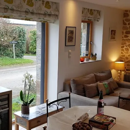 Gite De La Filuziere - Meuble Touristique Classe 4 Etoiles - Entre Granville Et Avranches * La Mouche