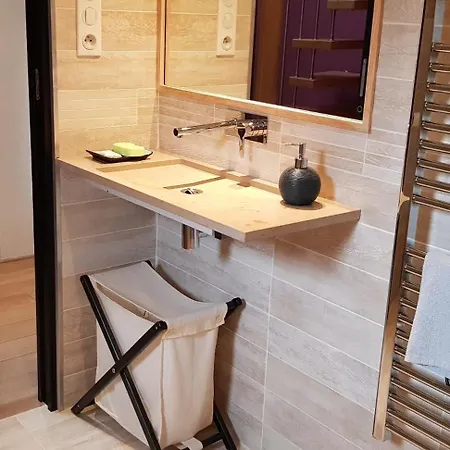 Gite De La Filuziere - Meuble Touristique Classe 4 Etoiles - Entre Granville Et Avranches Дом отдыха