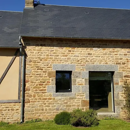 Gite De La Filuziere - Meuble Touristique Classe 4 Etoiles - Entre Granville Et Avranches Дом отдыха *